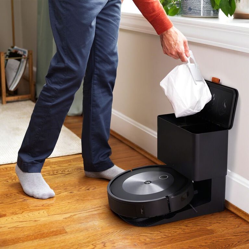 Dust bag is replaced in the self-emptying station.